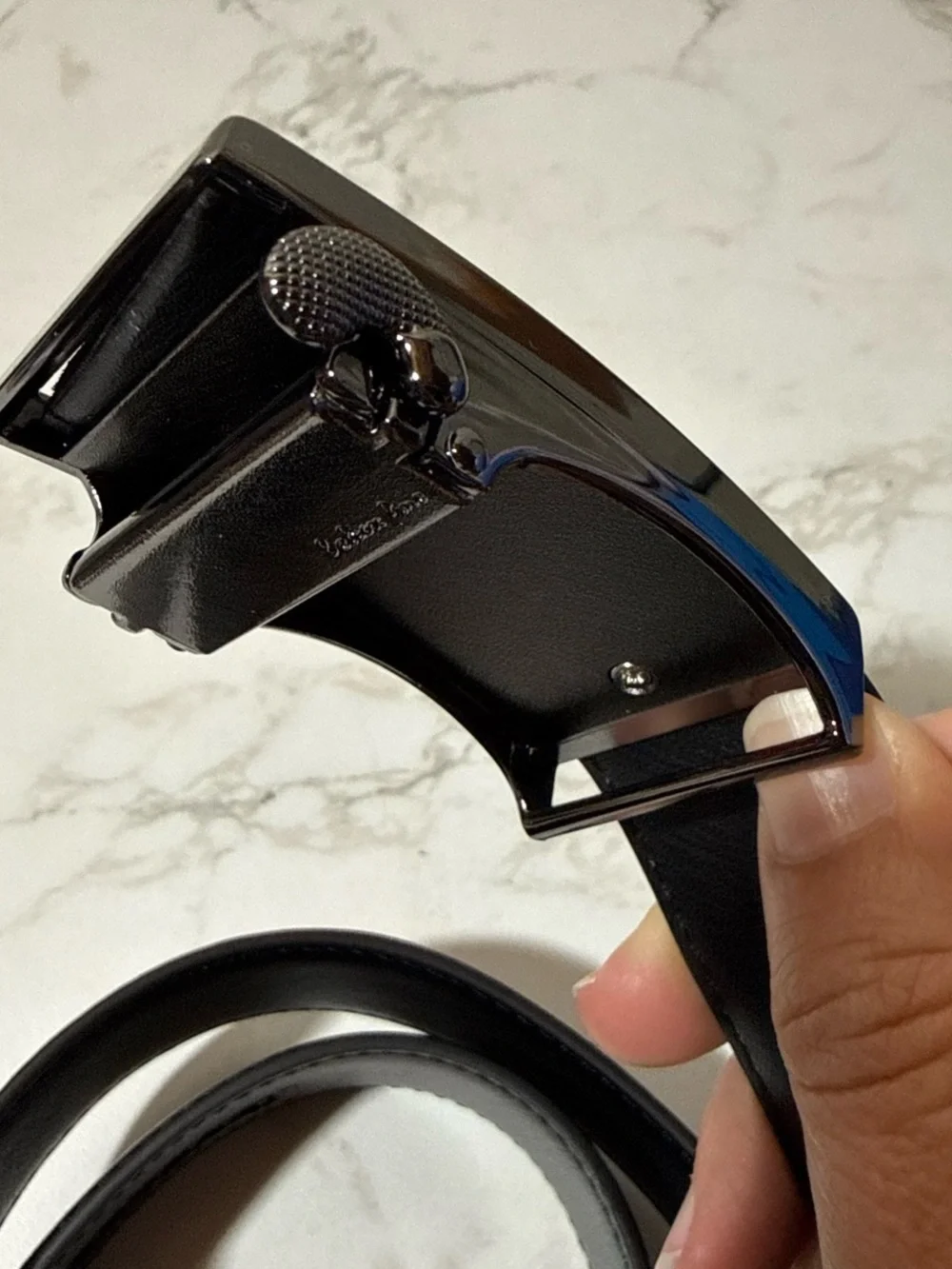 Classic Black Men's Leather Belt with Polished Gunmetal Buckle